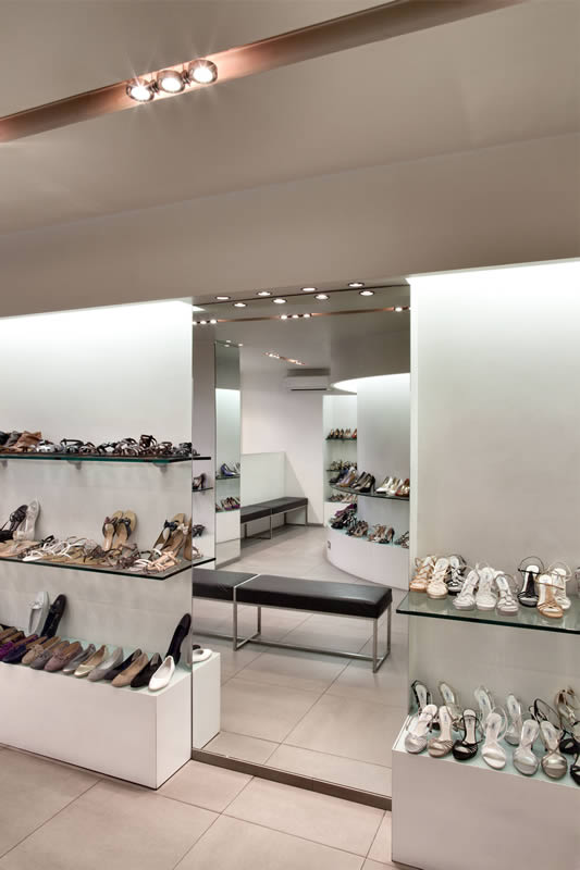 marco negozio scarpe milano